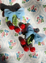 画像をギャラリービューアに読み込む, 2 PACK AMARENA HAIR CLIP / コンゲススロイド ヘアピン キッズ チェリーリボン KS104166