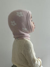 画像をギャラリービューアに読み込む, Daisy Balaclava / プレイグラウンド デイジー バラクラバ ニット帽 キッズ ベビー ピンク 花柄