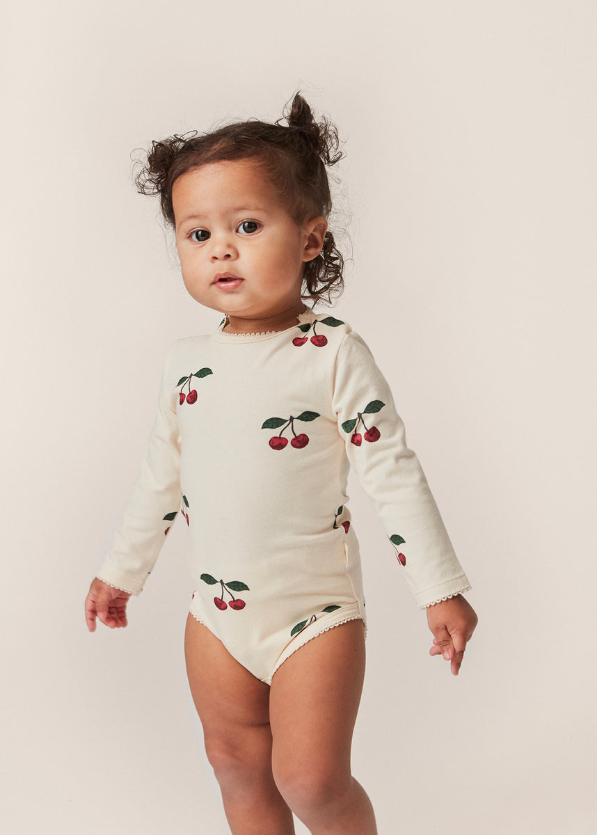 bebe organic  ロンパース　9m bebe organicべべオーガニックロンパース9m