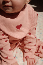 画像をギャラリービューアに読み込む, MINNIE 2 PACK BIB / コンゲススロイド 2枚組スタイ よだれかけ ビブ コットン100% ベビー ハートピンク 薔薇 KS102589