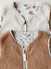 画像をギャラリービューアに読み込む, Grizz teddy vest / コンゲススロイド ボアベスト テディーベア キッズ - ベビー
