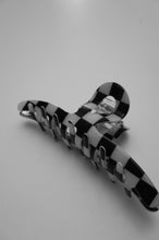 画像をギャラリービューアに読み込む, Checker hair clip / チェッカーヘアクリップ
